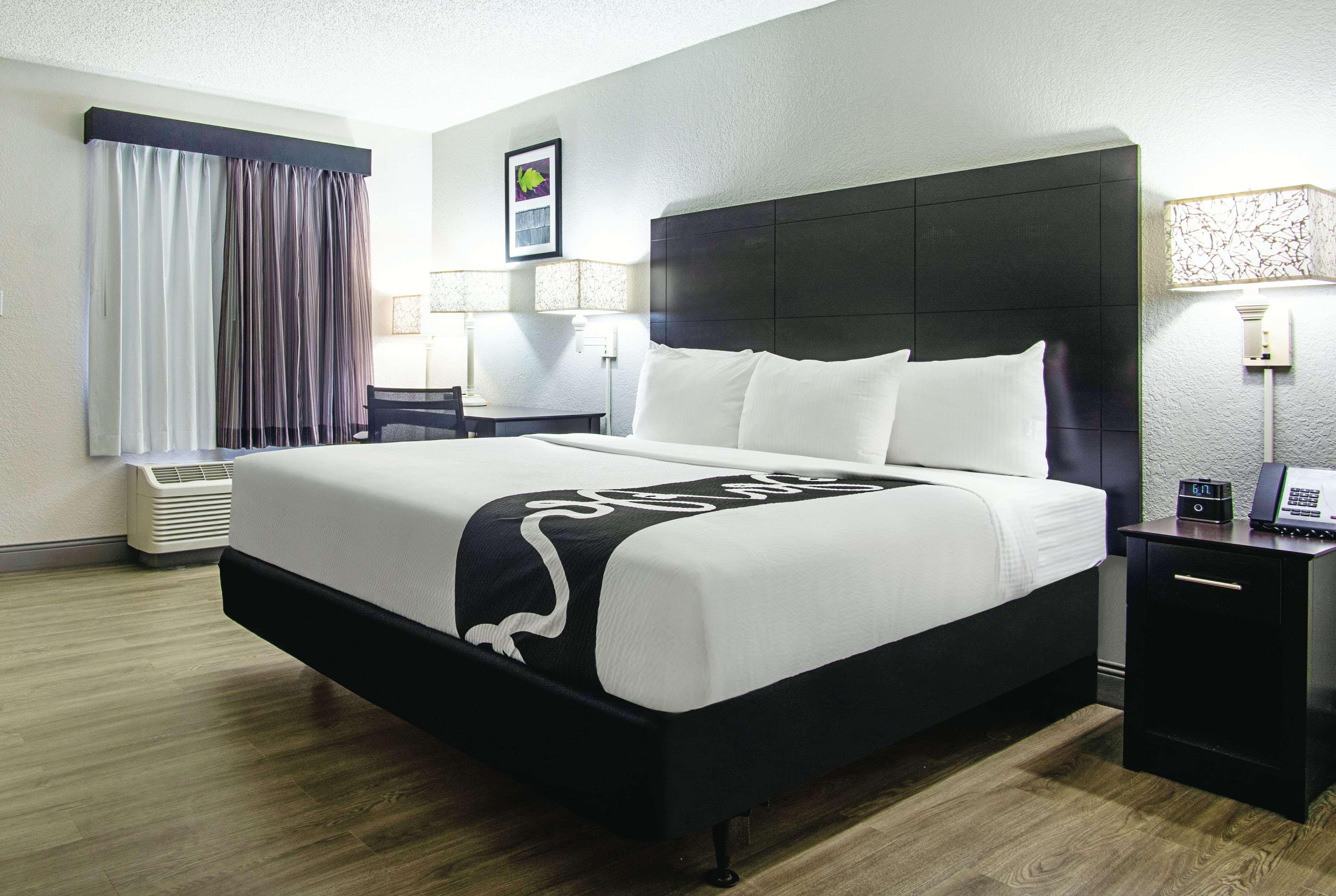La Quinta Inn By Wyndham West Palm Beach - Florida Turnpike Century Village  Exterior foto