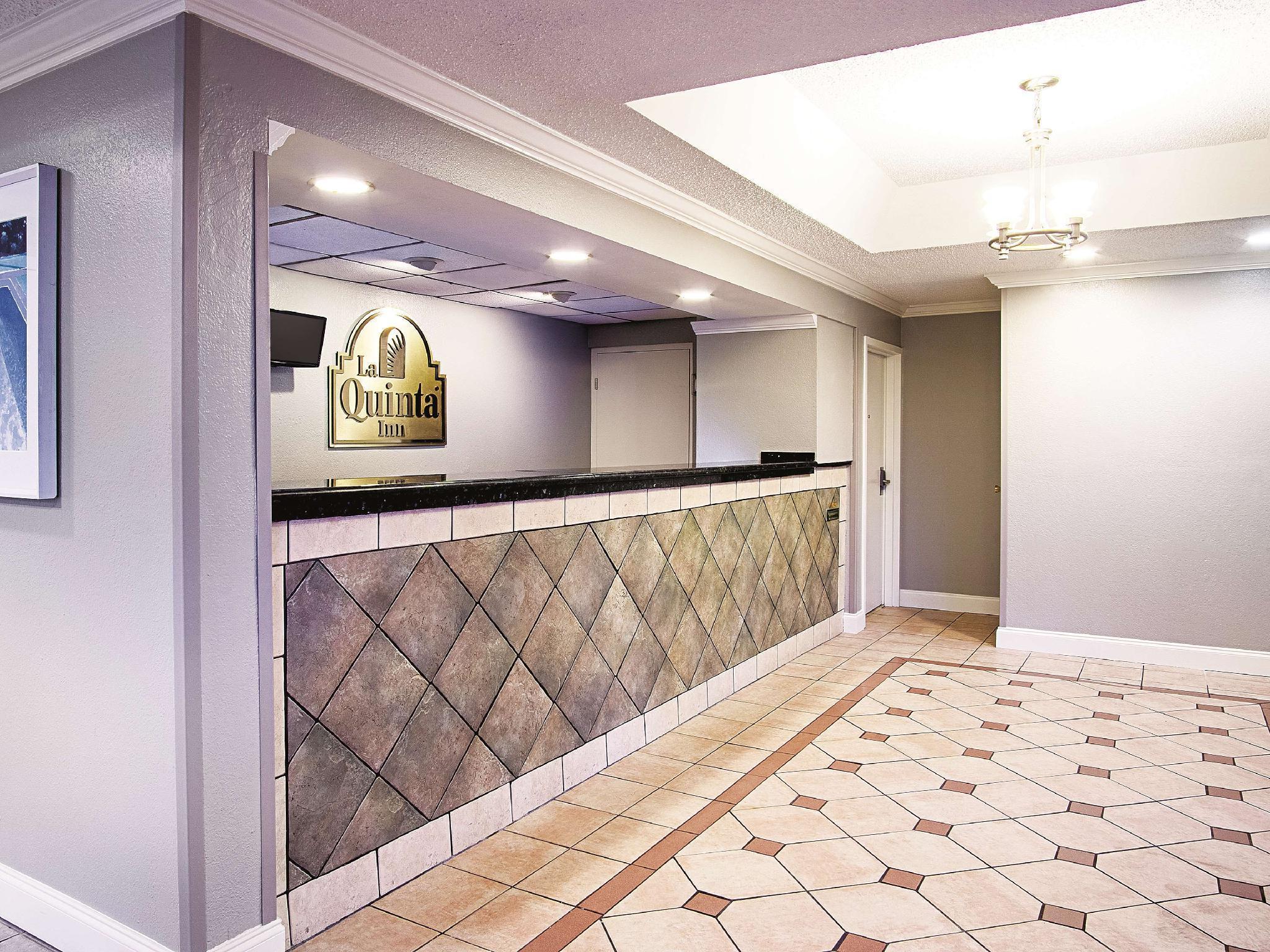 La Quinta Inn By Wyndham West Palm Beach - Florida Turnpike Century Village  Exterior foto
