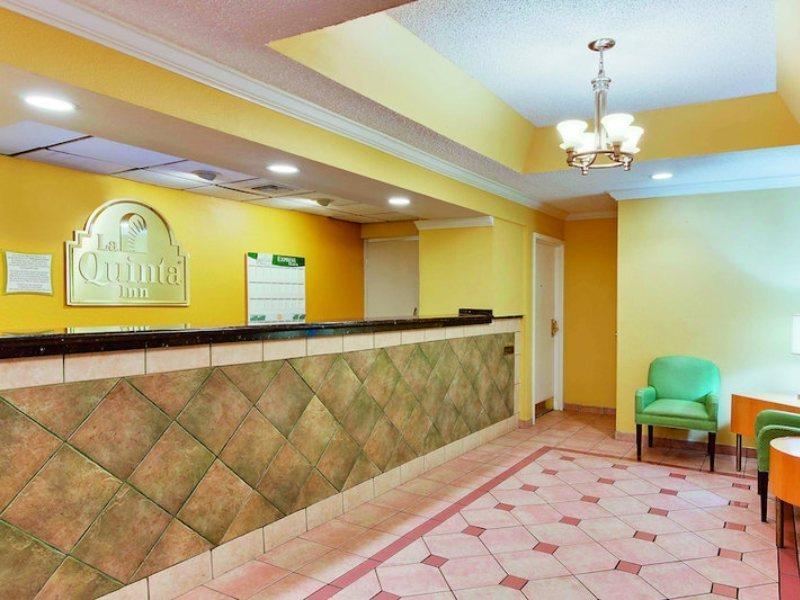La Quinta Inn By Wyndham West Palm Beach - Florida Turnpike Century Village  Exterior foto