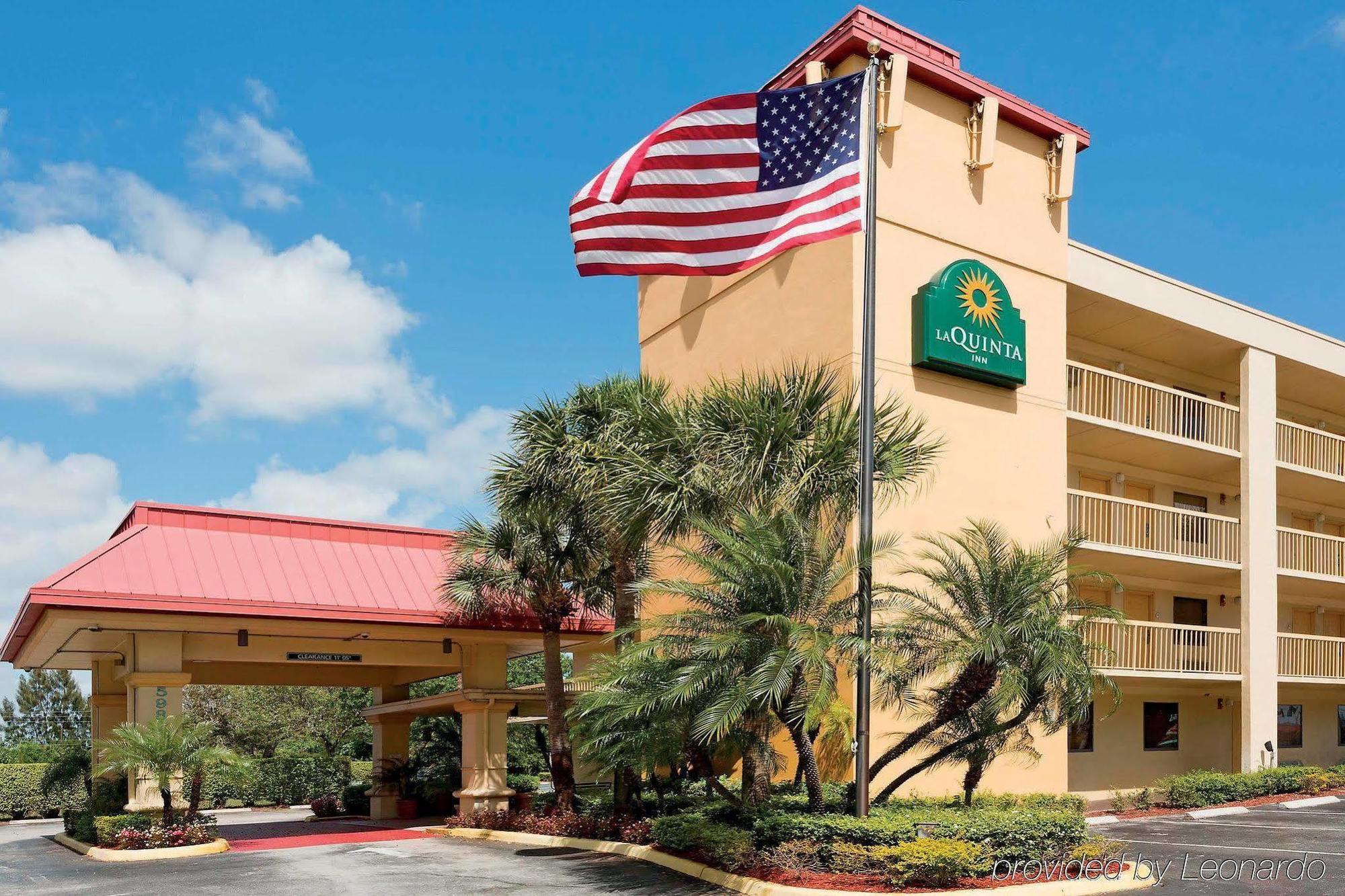 La Quinta Inn By Wyndham West Palm Beach - Florida Turnpike Century Village  Exterior foto