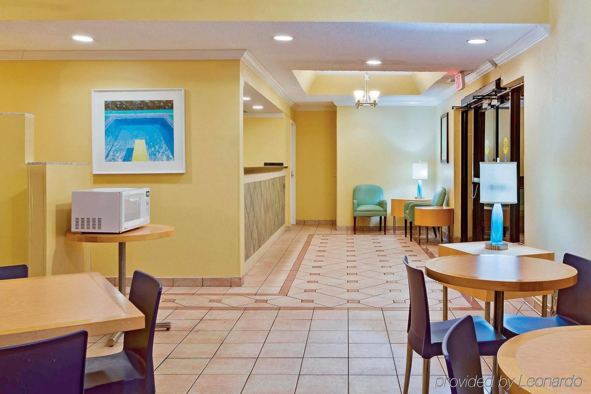 La Quinta Inn By Wyndham West Palm Beach - Florida Turnpike Century Village  Exterior foto