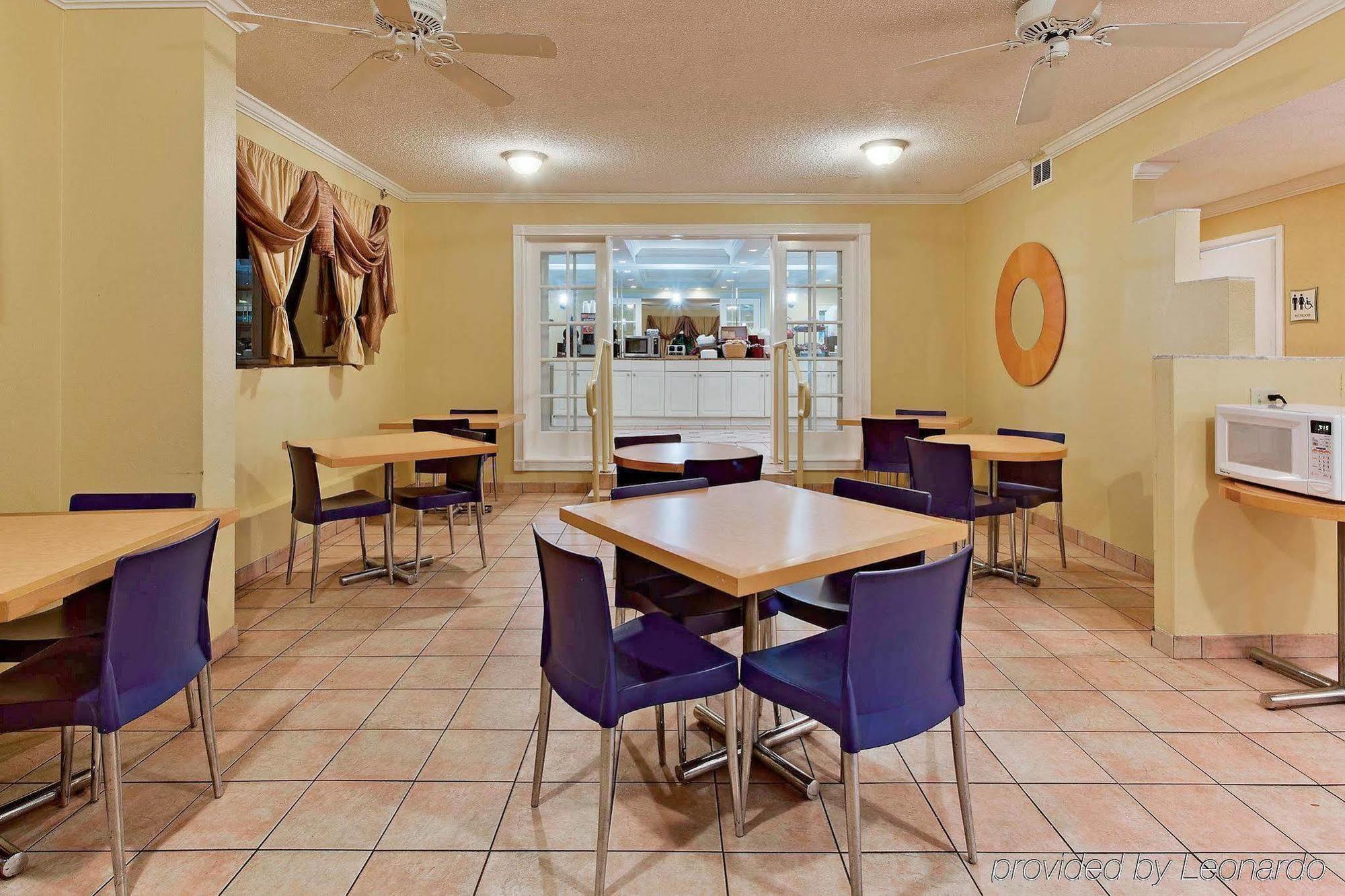 La Quinta Inn By Wyndham West Palm Beach - Florida Turnpike Century Village  Exterior foto