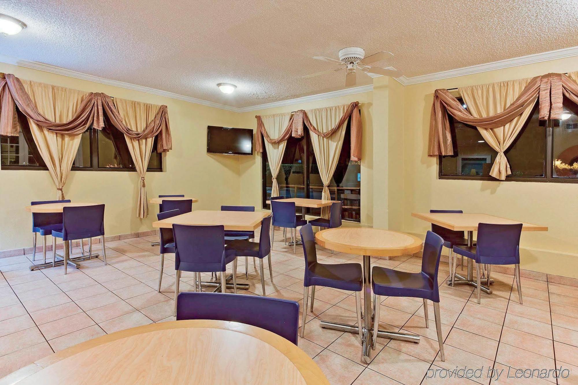 La Quinta Inn By Wyndham West Palm Beach - Florida Turnpike Century Village  Exterior foto