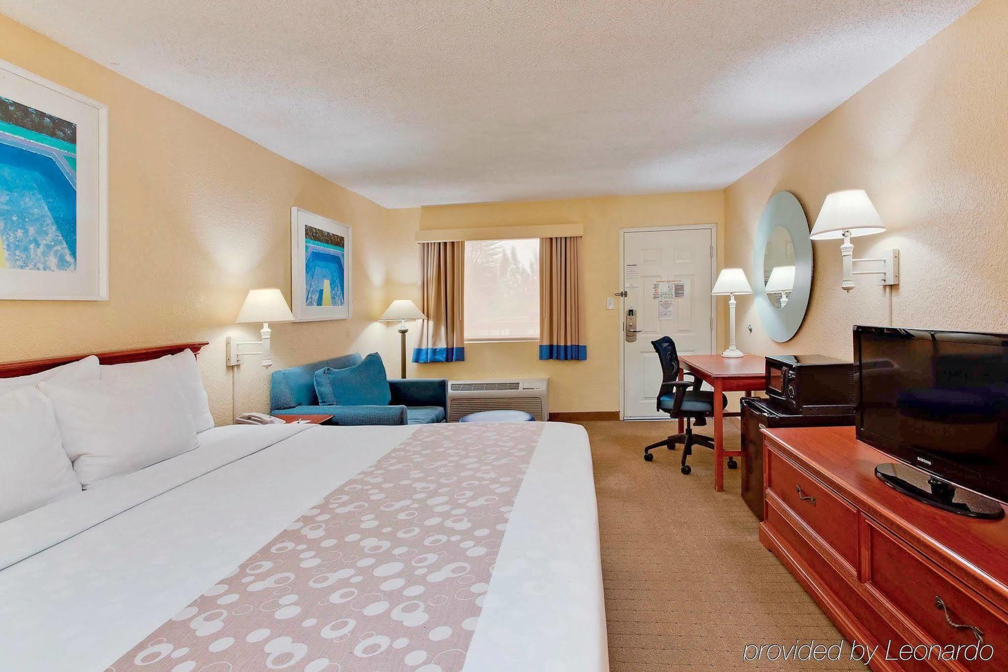 La Quinta Inn By Wyndham West Palm Beach - Florida Turnpike Century Village  Exterior foto